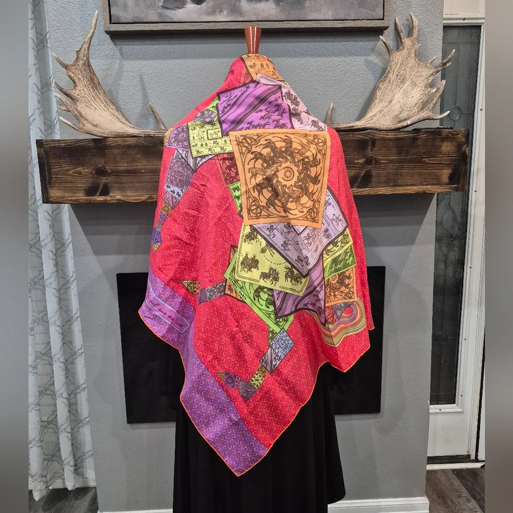 Hermes Silk Scarf Carre 90, A Cheval Sur Mon, Authentic In Excellent Condition - Picture 2 of 10